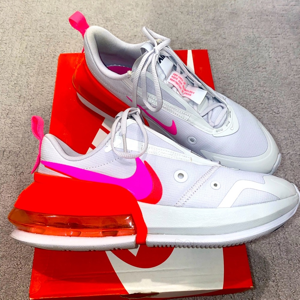 Nike Sneaker